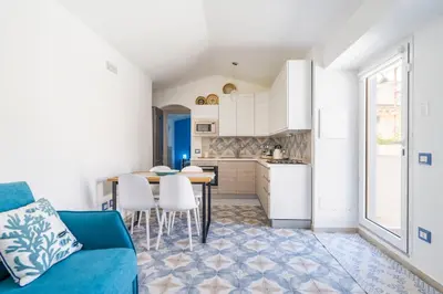 Cucina o angolo cottura di Bilocale la terrazza sul centro