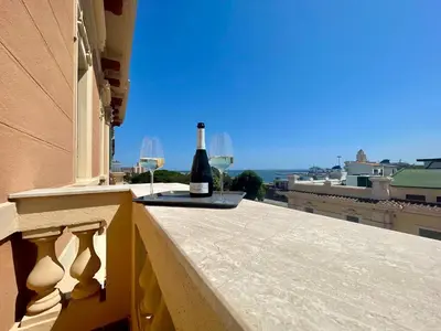 Balcone o terrazza di Onlyrooms V - Sea View & Train Station