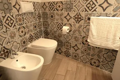 Bagno di GuestHost - Comfy Two-Levels Apartment with Terrace!