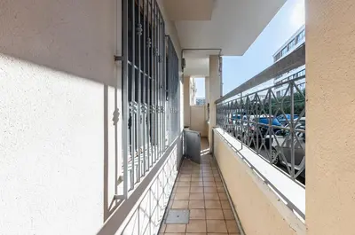 Balcone o terrazza di GuestHost - Comfy Apartment close to the Station with Courtyard