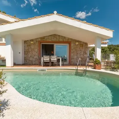 Villa Stefanina - Vista mare e piscina privata vicina alla spiaggia di Cala Sinzias