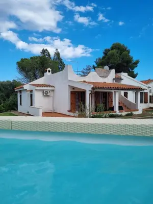 Piscina di Villa with Private Pool near the Beach and Pula o nelle vicinanze