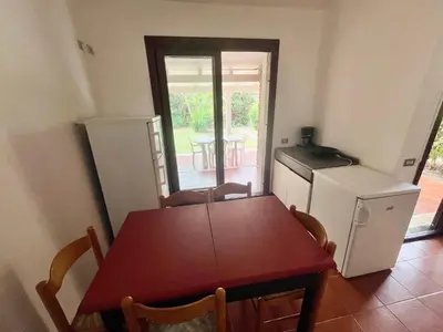 Cucina o angolo cottura di Villetta Vele 1 By La Via Del Mare Viaggi e Vacanze