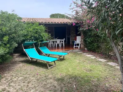 Giardino di Villetta Vele 6 By La Via Del Mare Viaggi e Vacanze