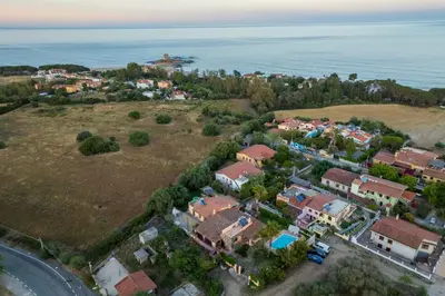 Paesaggio naturale nelle vicinanze della villa