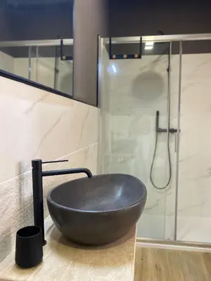 Bagno di Le Due Torri ROOMS