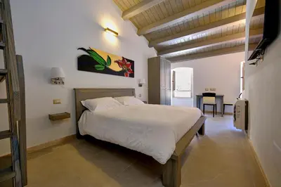 TV o dispositivi per l'intrattenimento presso ZENITH Rooms