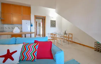Cucina o angolo cottura di 2 Bedroom Cozy Home In Is Molas