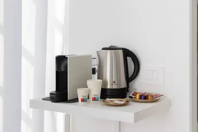 Set per la preparazione di tè e caffè presso Maddalena Rooms - Eja Sardinia