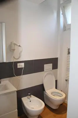 Bagno di Splendido open space, a 10 min a piedi dal Centro IUNS2308