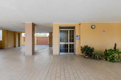Facciata o entrata di GuestHost - Sisters Home and Suite!