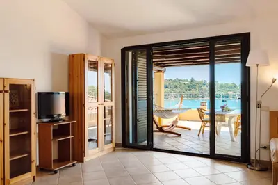 TV o dispositivi per l'intrattenimento presso Terrazza sul mare - Villa Alisei