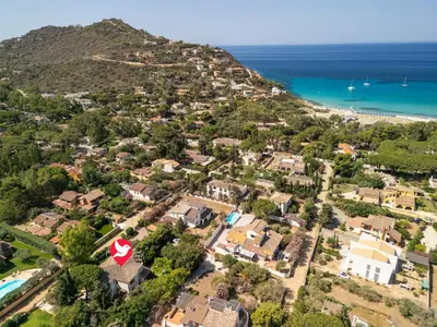 Paesaggio naturale nelle vicinanze della villa