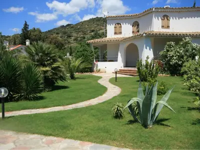 Giardino di Villa Approdo by Interhome