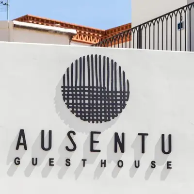 Ausèntu Guest House