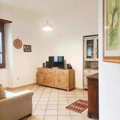 Bright Port View Apartment- Secondary Entrance Free Parking