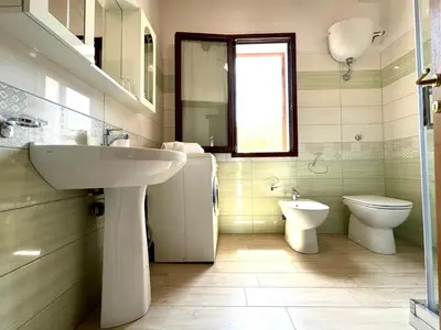 Bagno di Villa with Patio