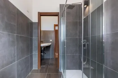 Bagno di Hesa House