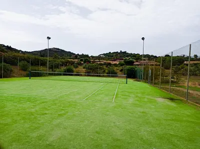 Attività di tennis o squash presso la casa vacanze o nelle vicinanze