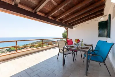 Balcone o terrazza di Incantevole Vista Mare, 450mt Spiaggia Kal'e Moru