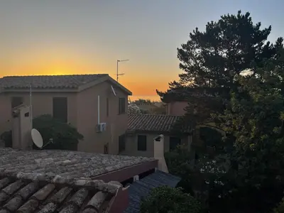 Alba o tramonto visti dall'interno della casa vacanze o dai dintorni