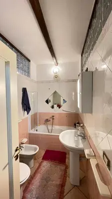Bagno di Appartamento nel quartiere turistico di Cagliari