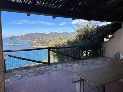 Paesaggio naturale nelle vicinanze della casa vacanze