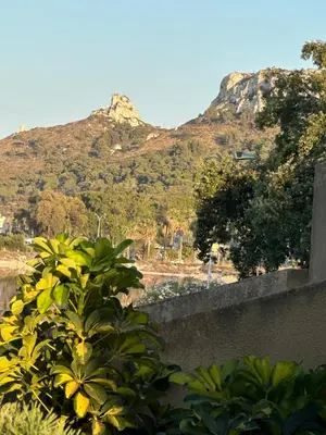 Paesaggio naturale nelle vicinanze della stanza in casa privata