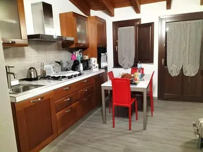 Cucina o angolo cottura di Casa stella e cuore con parcheggio