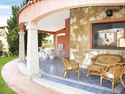 Patio o area all'aperto di Holiday Home Rei Sole - REI302 by Interhome