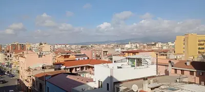 Vista generica su Quartu SantʼElena o vista sulla città dall'interno dell'appartamento