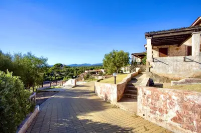 Paesaggio naturale nelle vicinanze della villa