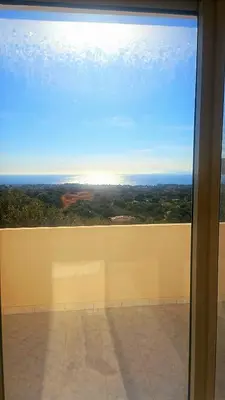 Paesaggio naturale nelle vicinanze della villa