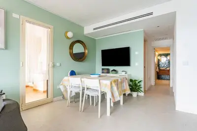 TV o dispositivi per l'intrattenimento presso Nel Blu Dipinto Di Blu