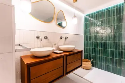 Bagno di Nel Blu Dipinto Di Blu