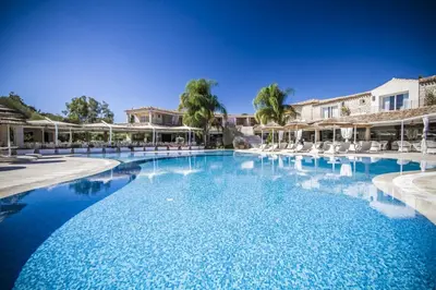 Piscina di Nicolaus Prime Villas Resort o nelle vicinanze