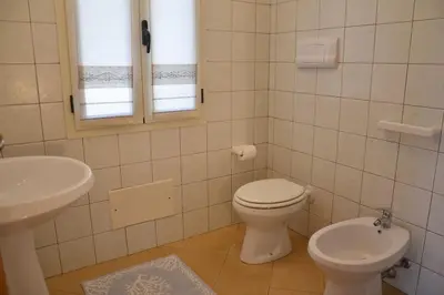Bagno di Appartamento con cortile