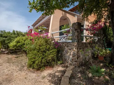 Giardino di Holiday Home del Mare dipinto by Interhome