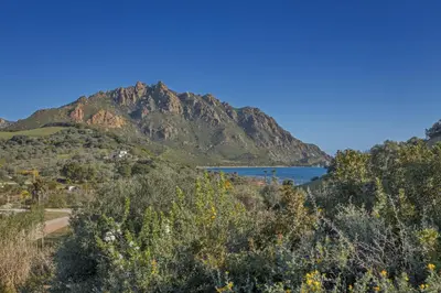 Paesaggio naturale nelle vicinanze della casa vacanze