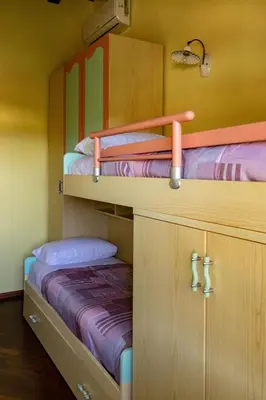 Letto o letti a castello in una camera di Villa Carlotta