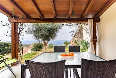 Paesaggio naturale nelle vicinanze della casa vacanze