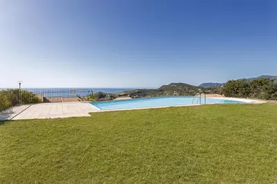 Paesaggio naturale nelle vicinanze della casa vacanze