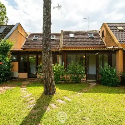 Fiorenza's charming beach house