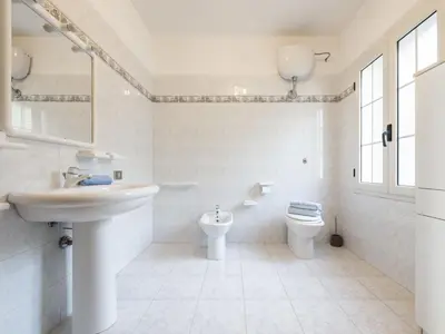 Bagno di Apartment Casa Arangiu 1 by Interhome