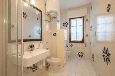 Bagno di Big Beach Villa S Andrea- Privat Parking-Netflix-Self Ck -450m From the beach