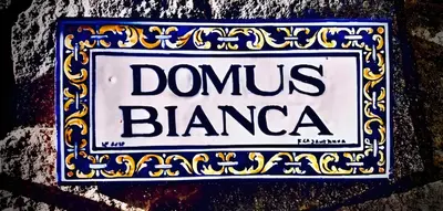 Certificato, attestato, insegna o altro documento esposto da Domus Bianca - Villasimius