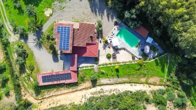 Paesaggio naturale nelle vicinanze della villa