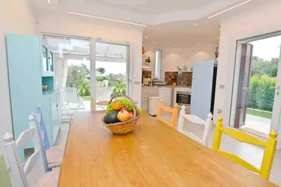 Planimetria di Villa Rei M&M- sea view, swimming pool & Jacuzzi