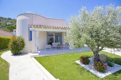 Planimetria di Villa Rei M&M- sea view, swimming pool & Jacuzzi