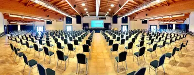 Zona business o sala conferenze di Hotel surrounded by greenery with swimming pool in Arborea just 600 meters from the sea